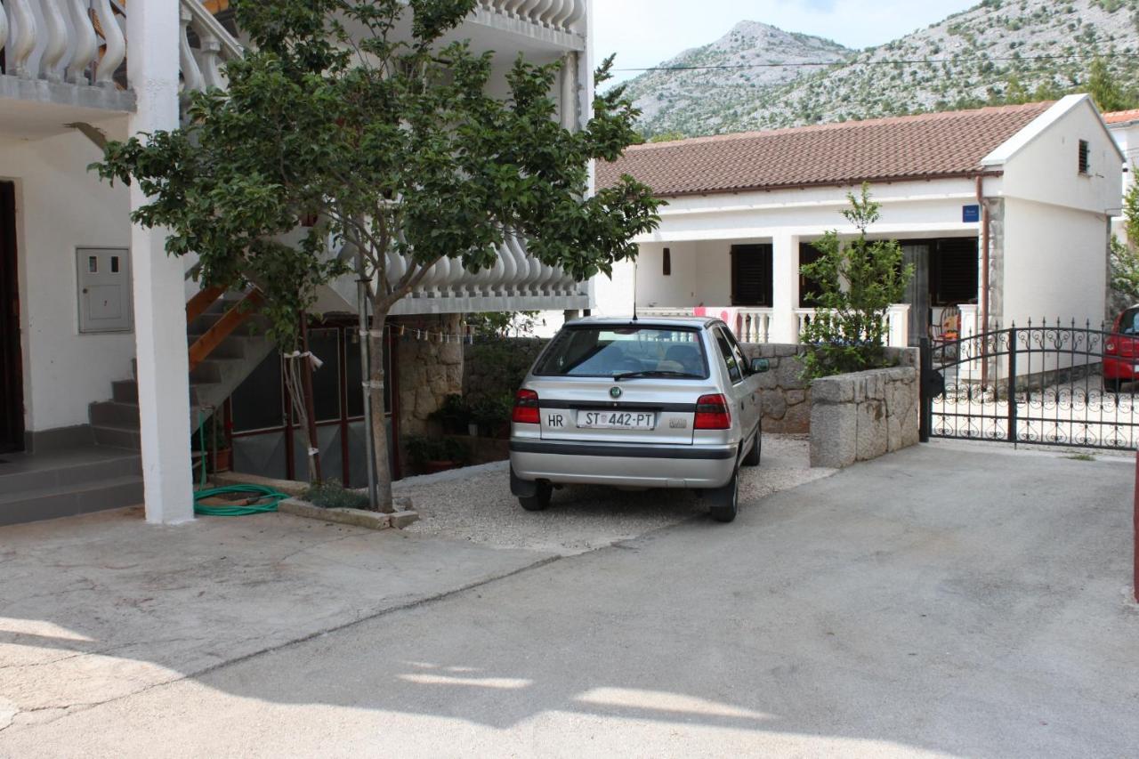 Apartments With A Parking Space Starigrad, Paklenica - 6618 Esterno foto